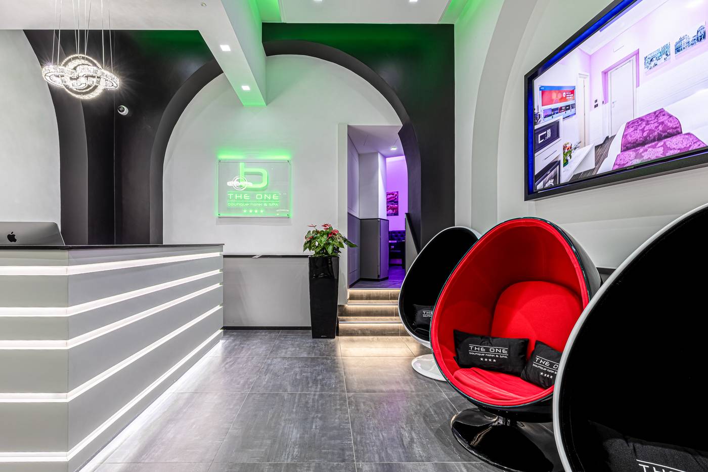 THE-ONE-Boutique-Hotel---SPA-Rome-Lobby-12