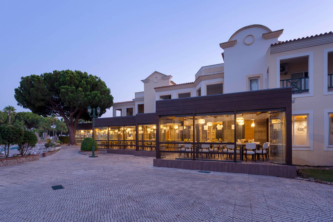 AP-Adriana-Beach-Resort---Praia-da-Fal-sia---Albufeira-Terrace-10