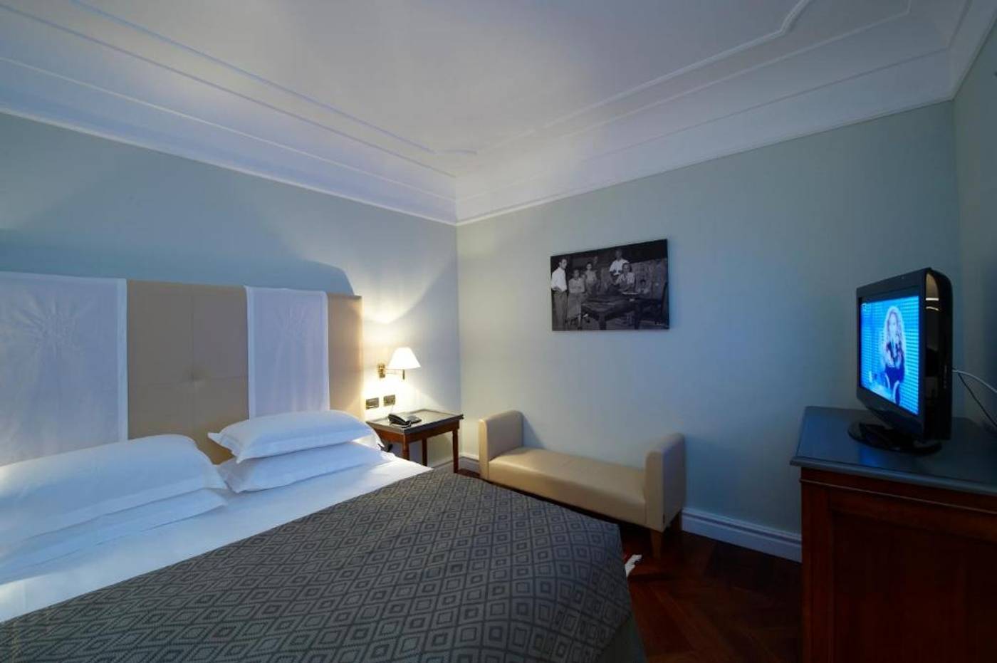 Grand-Hotel-Piazza-Borsa-Room-5