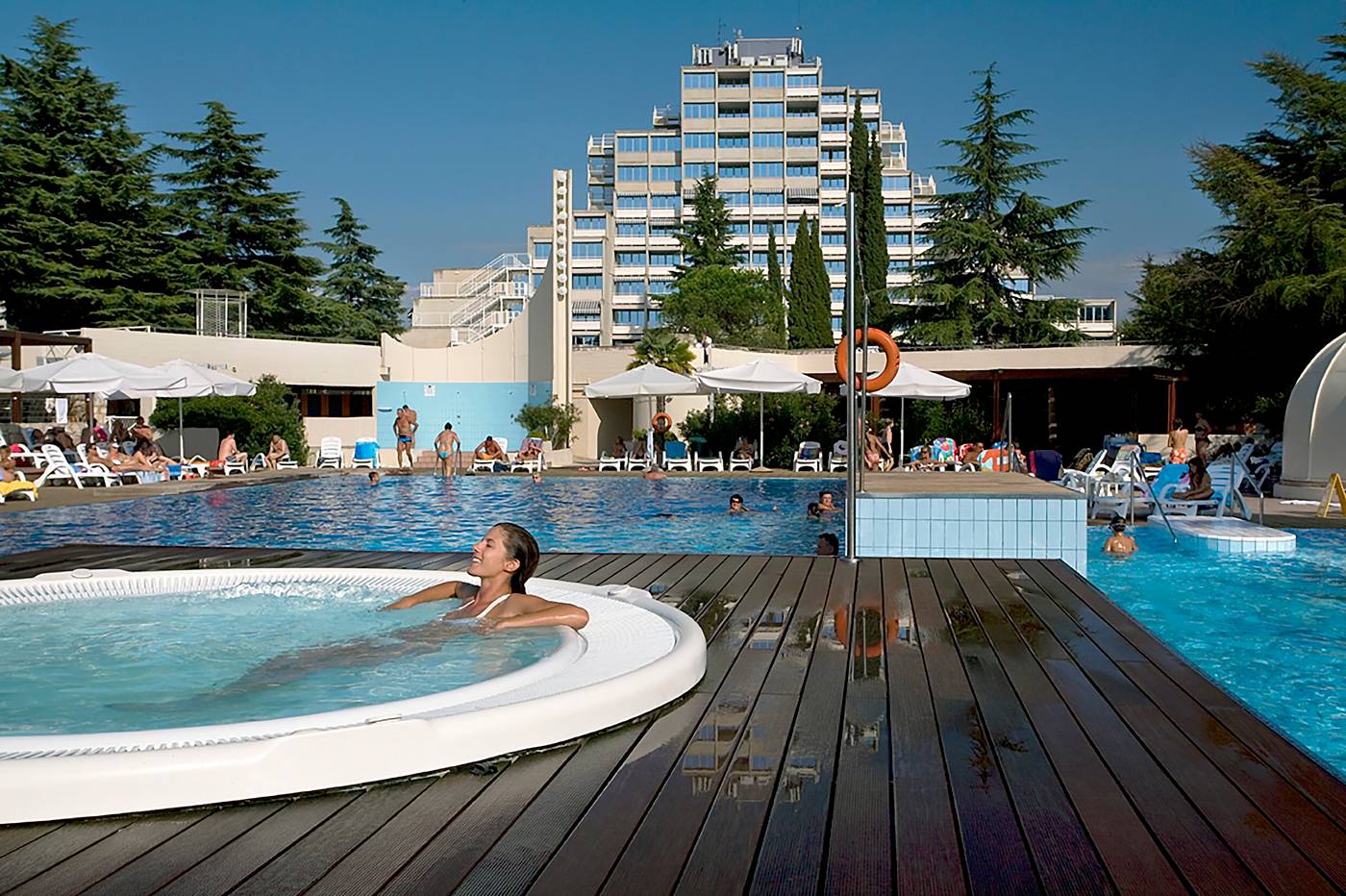 Valamar-Crystal-Hotel-Pool-4