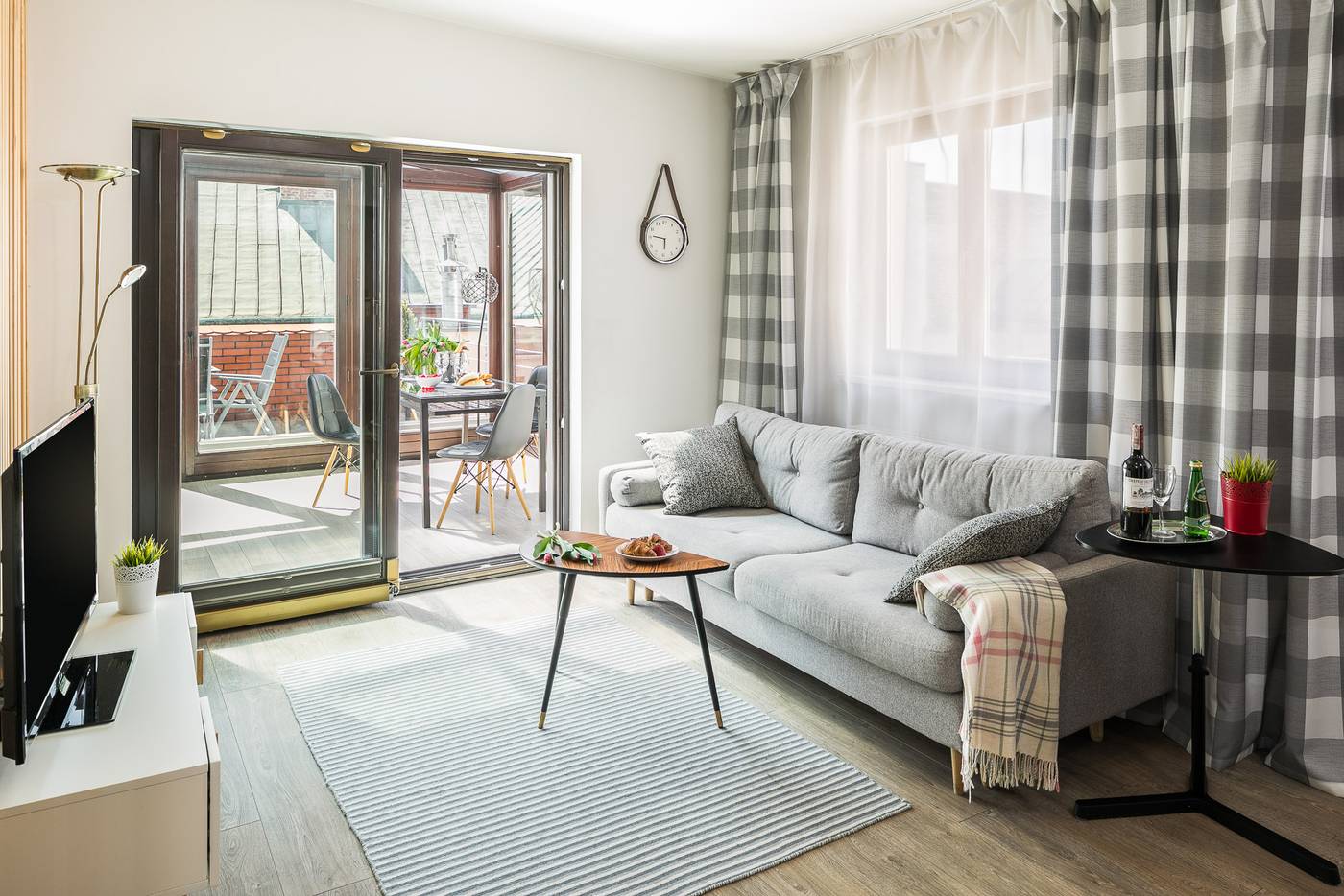 7-Koron-Apartments-Room-17