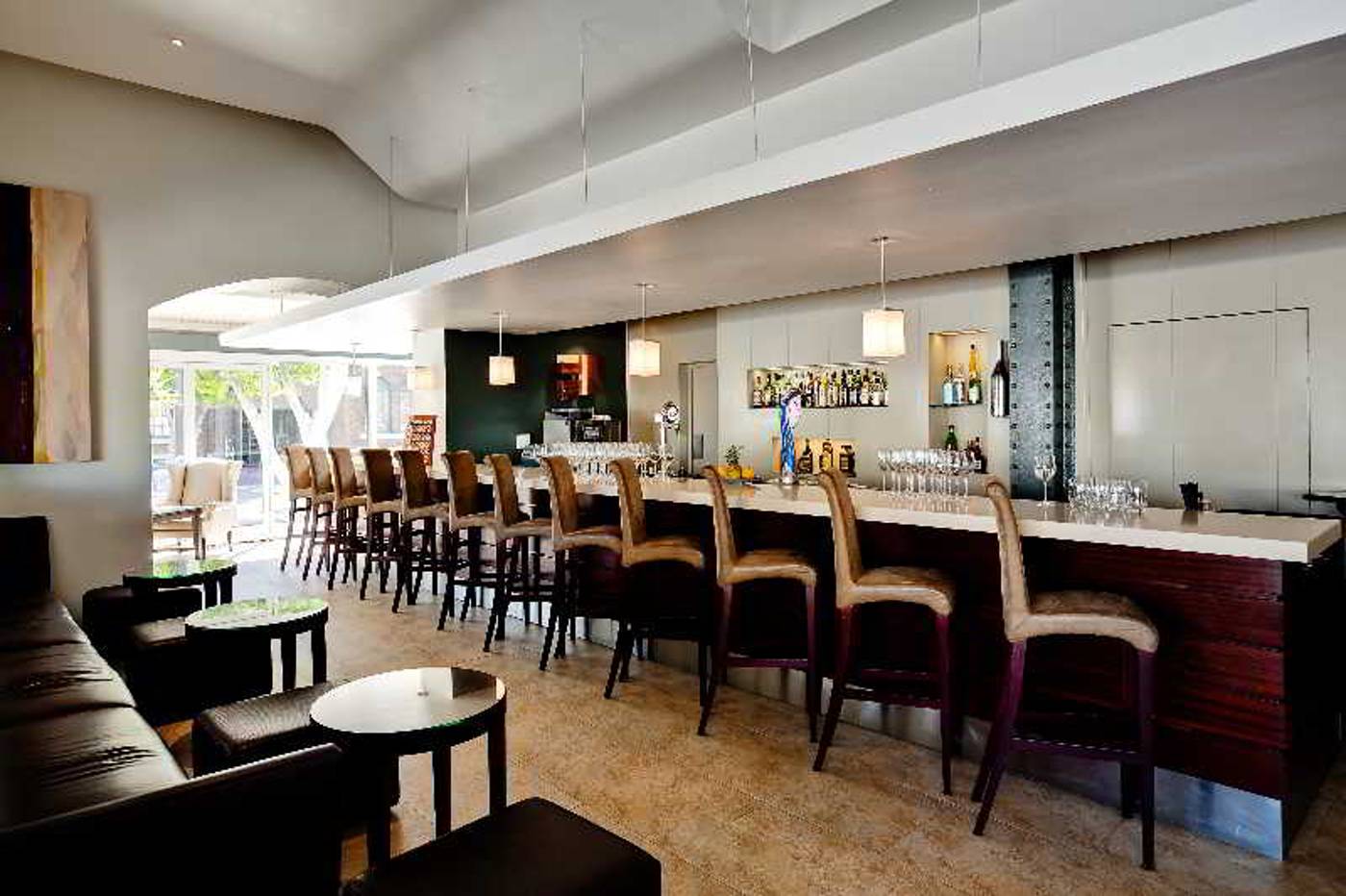 Victoria---Alfred-Hotel-by-Newmark-Bar-15