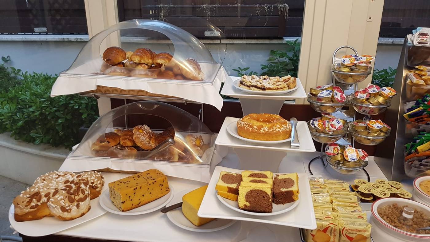 Best-Roma-Restaurant-35