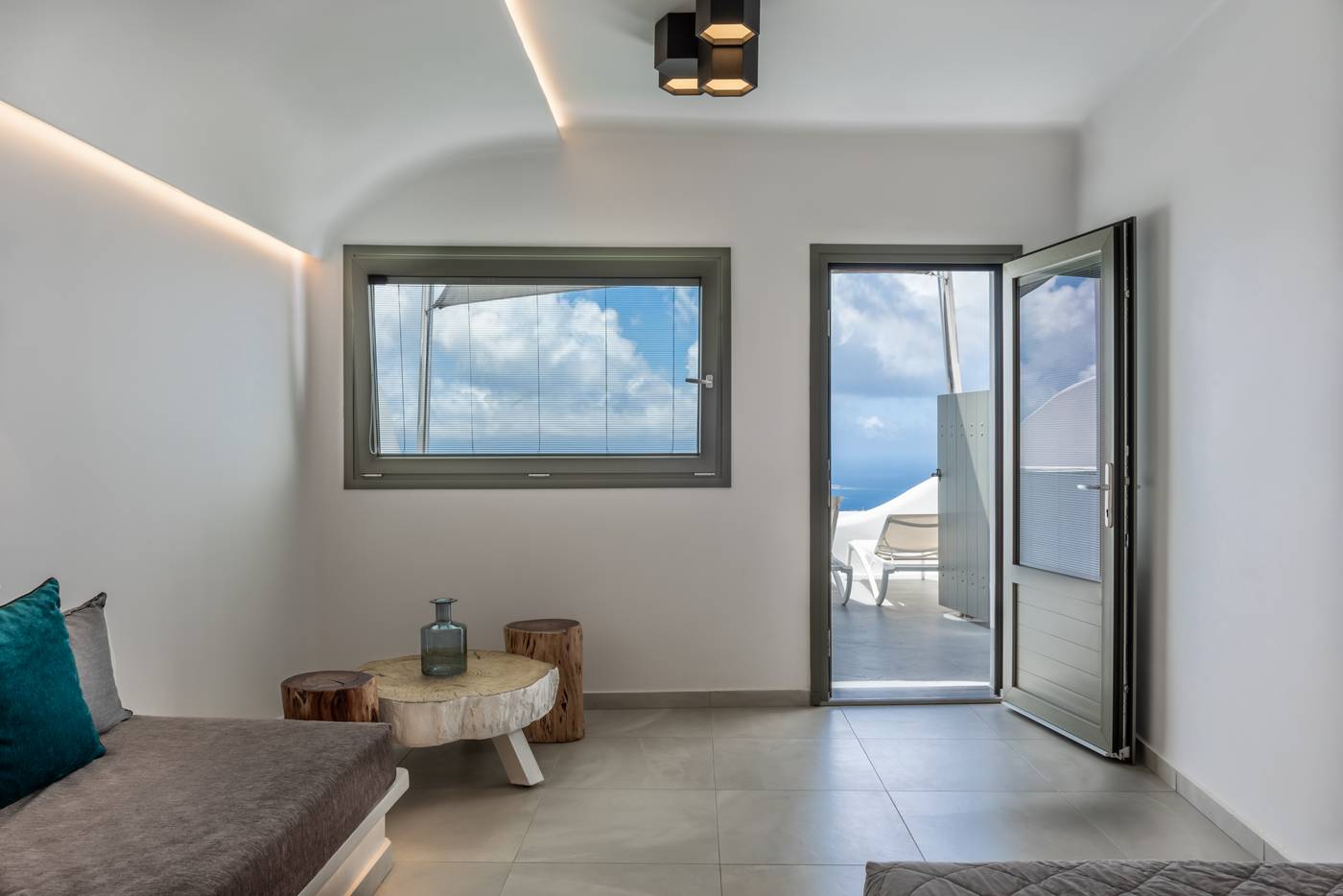 Kasimatis-by-La-Perla---Adults-Only-Room-10