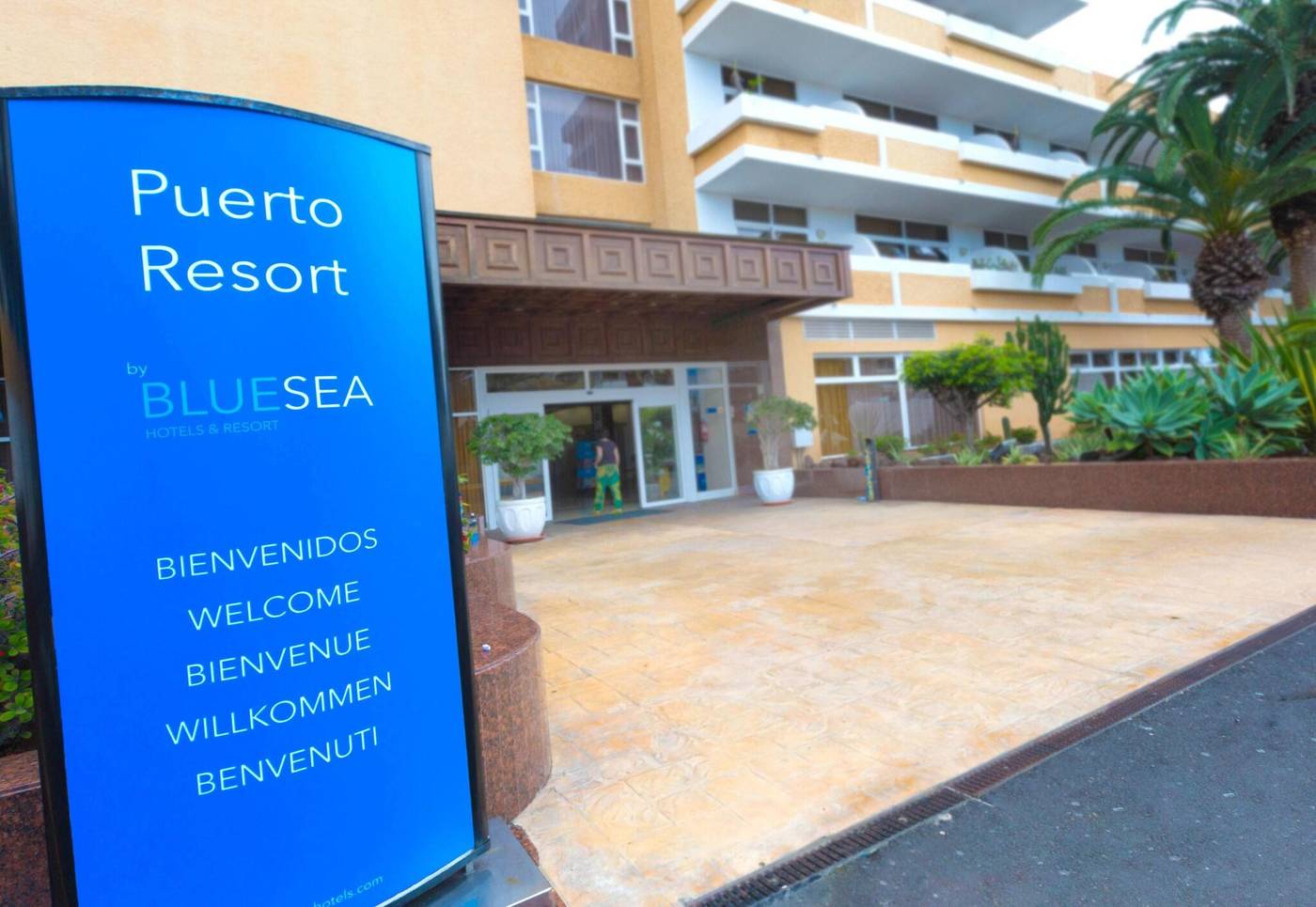 Blue-Sea-Puerto-Resort-General-view-17