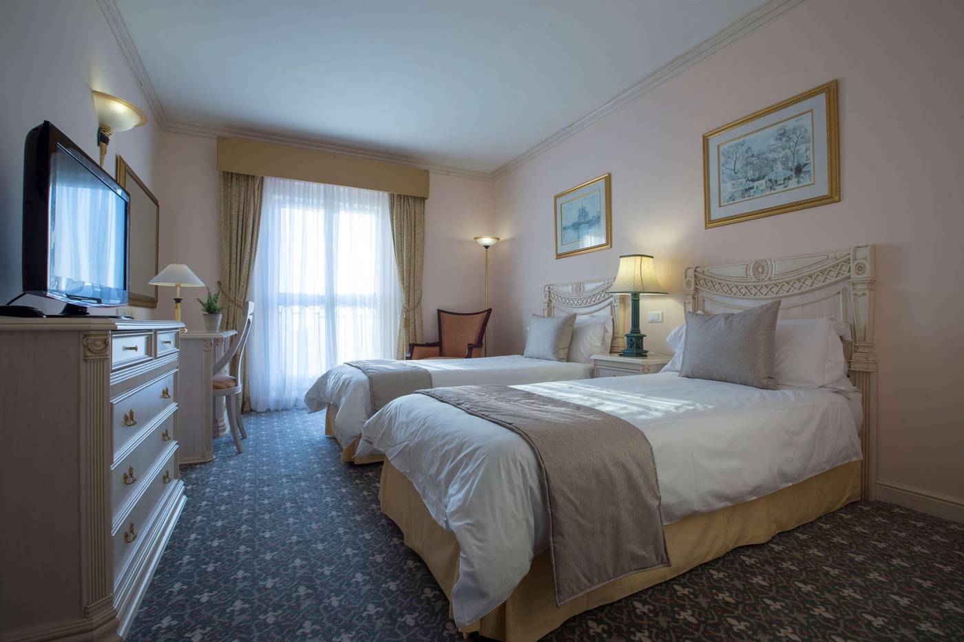 Radisson-Blu-Le-Vendome-Room-22
