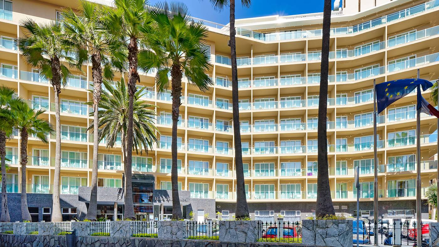 Bull-Reina-Isabel---Spa-General-view-6