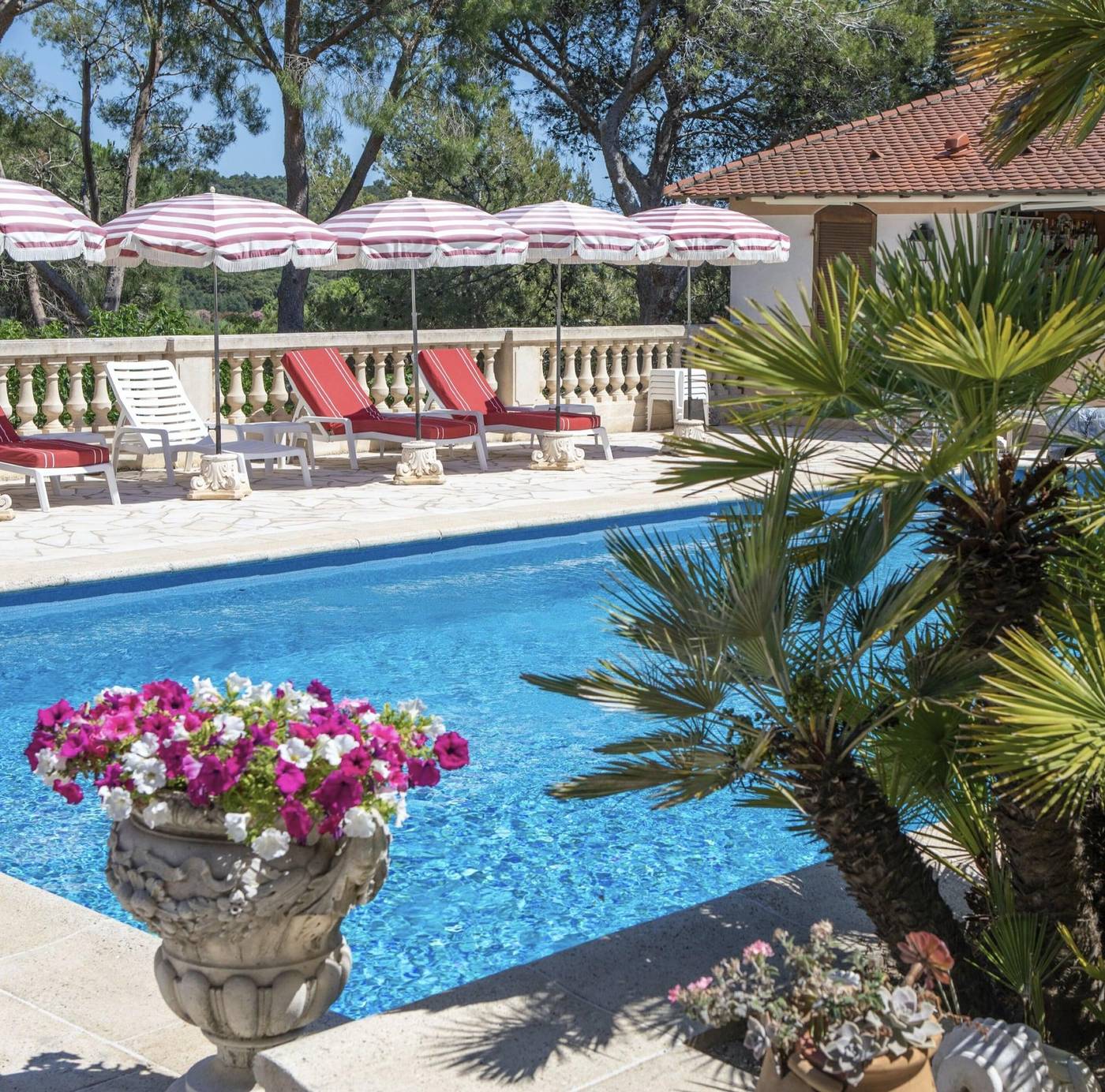 Chateau-de-Mei-Lese-Sports-and-Entertainment-4