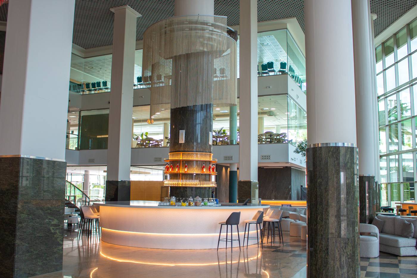 AR-Diamante-Beach-Lobby-37