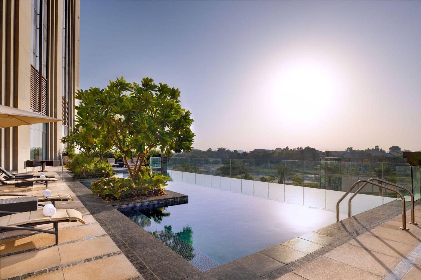 Hyatt-Regency-Dubai-Creek-Heights-Pool-4