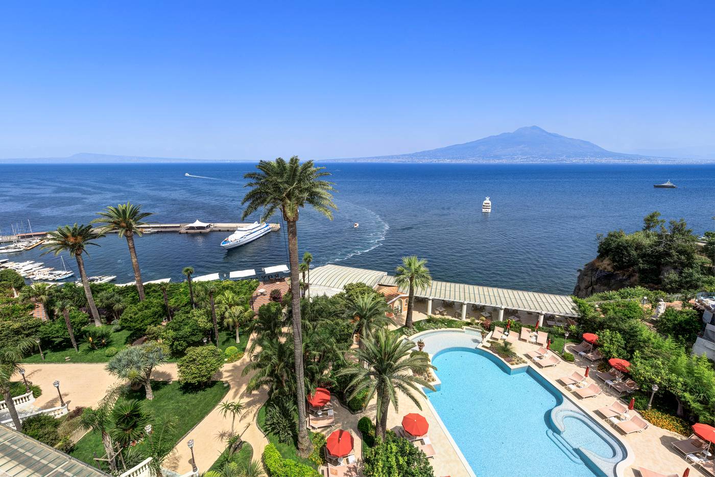 Grand-Hotel-Royal-Room-4