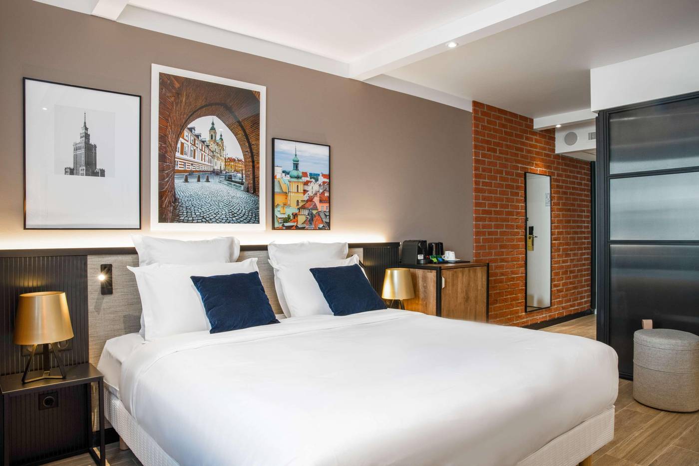 Golden-Tulip-Warsaw-Center-Room-8