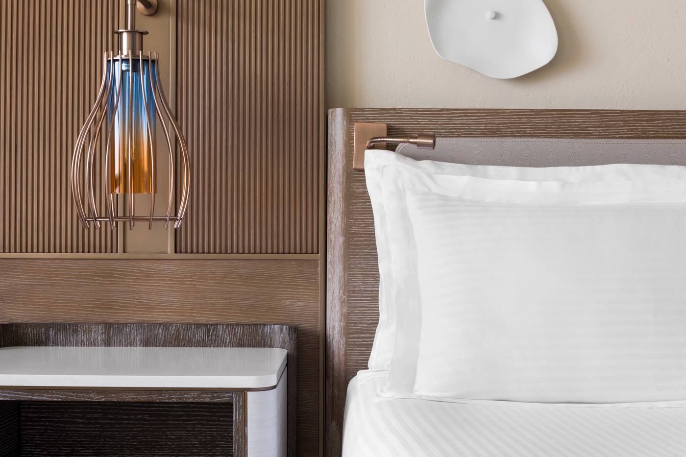 The-Royal-at-Atlantis-Room-33