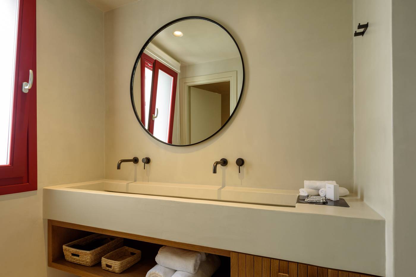 Potnia-Theron-Suites-Room-41