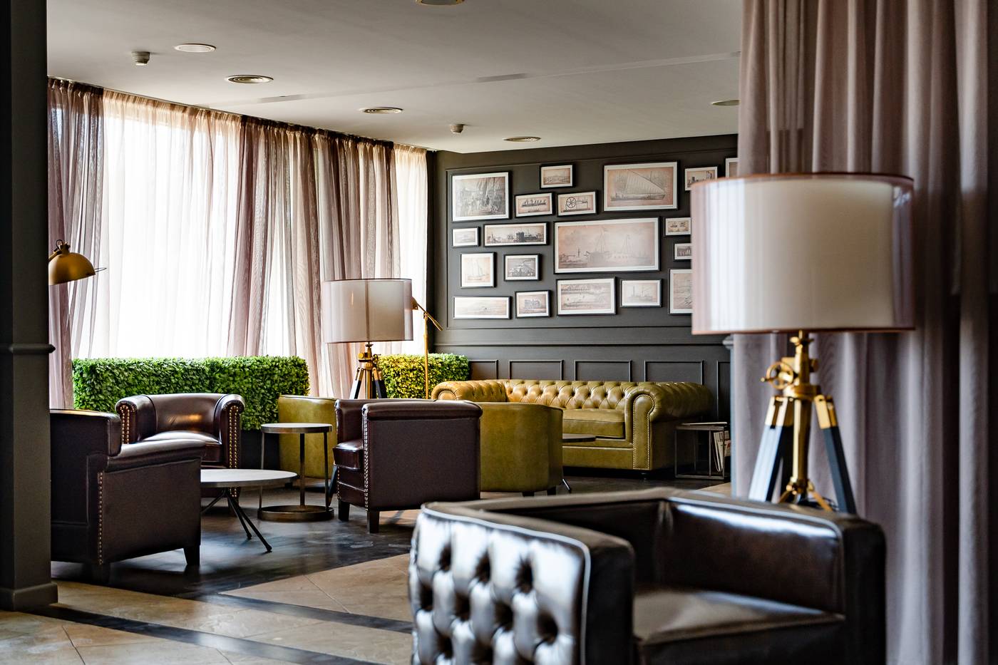 Panorama-Hotel-Lobby-39