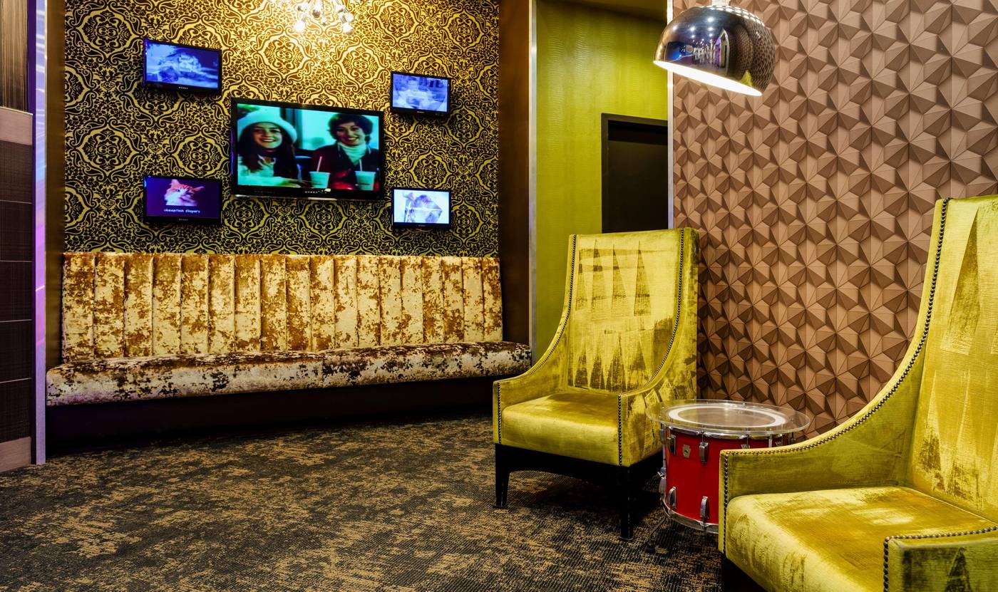 The-Verve-Hotel-Boston-Natick--Tapestry-Collection-Lobby-60