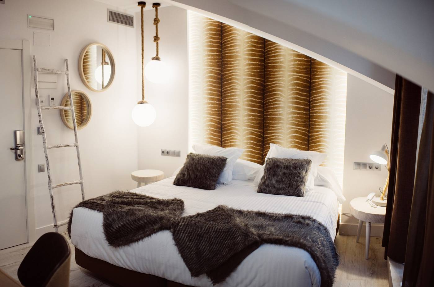 Hotel Cuevas-Spain-Santillana del Mar-Room-10