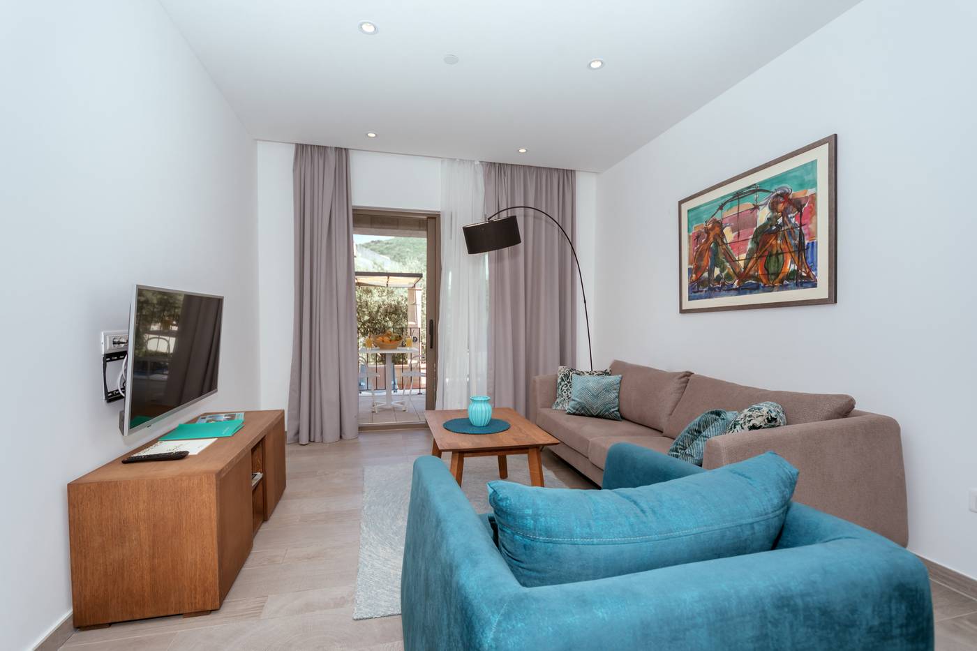 ELEVEN-Montenegro-Petrovac-Room-6