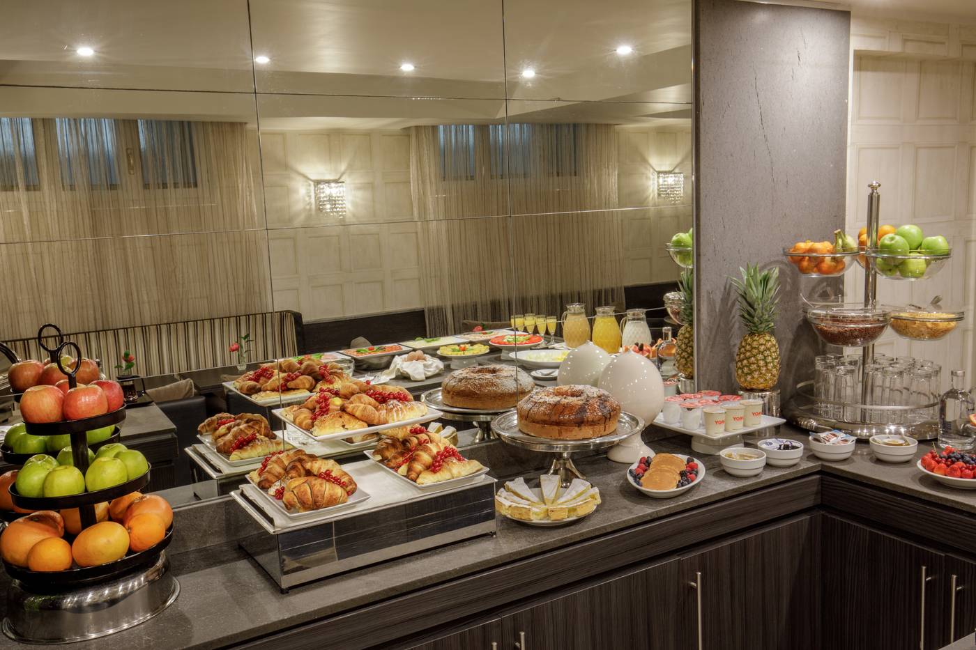 Royal-Court-Restaurant-54