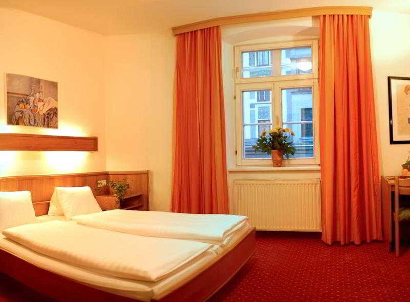 Goldene Krone-Austria-INNSBRUCK-Room-6