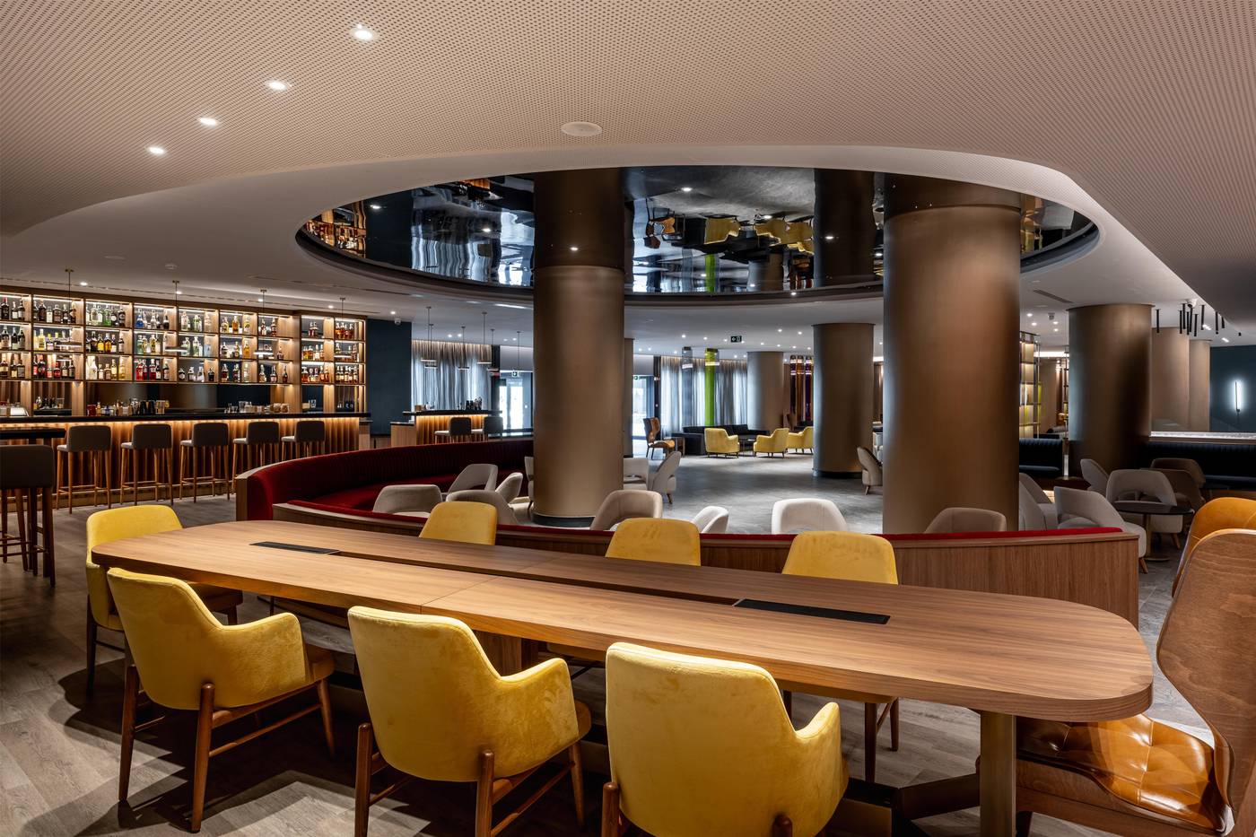 Conference-Florentia-Hotel-Lobby-17