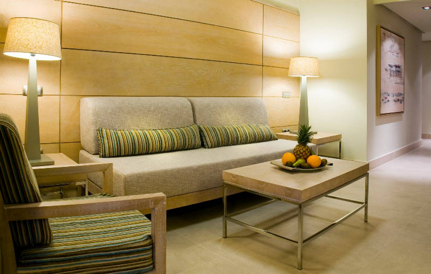 Hotel-KN-Arenas-del-Mar-Beach---Spa---Adults-Only-Room-18