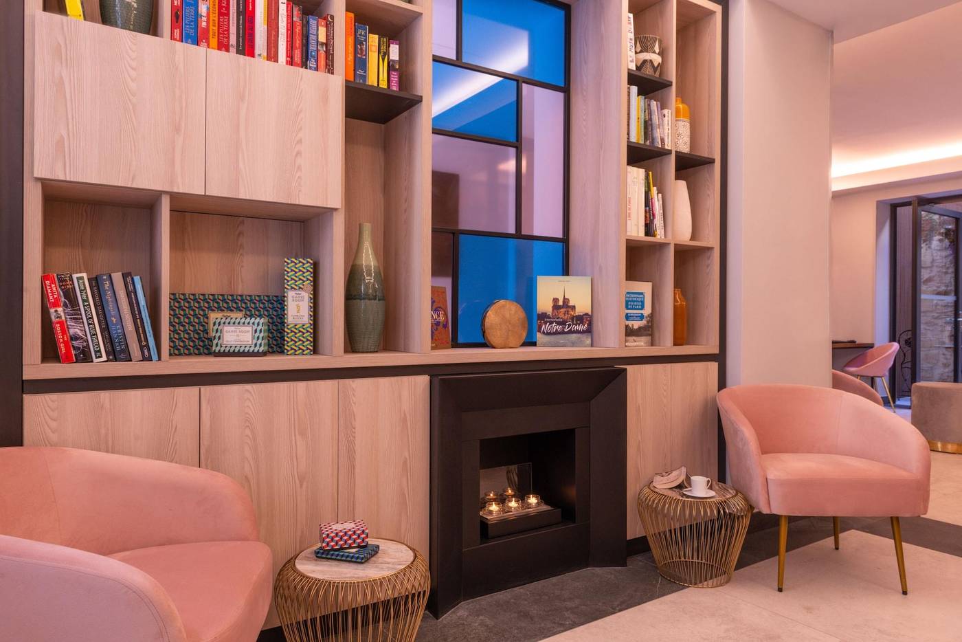 Hotel-Le-Milie-Rose-Lobby-3