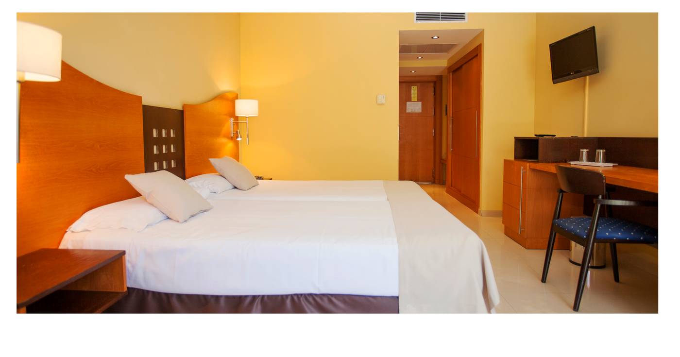 LIVVO-Costa-Taurito---Waterpark-Room-40