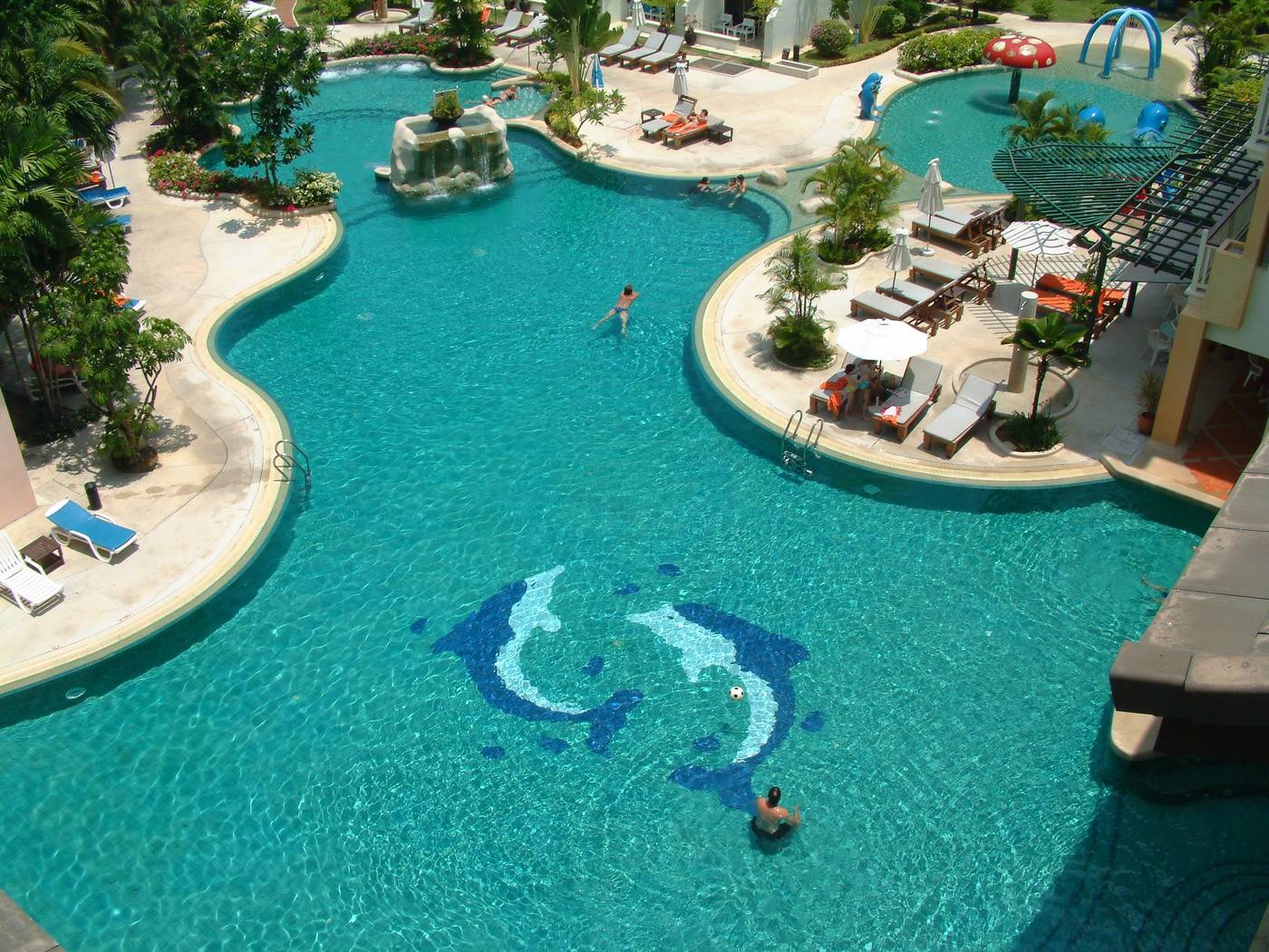 Thara-Patong-Beach-Resort-General-view-9