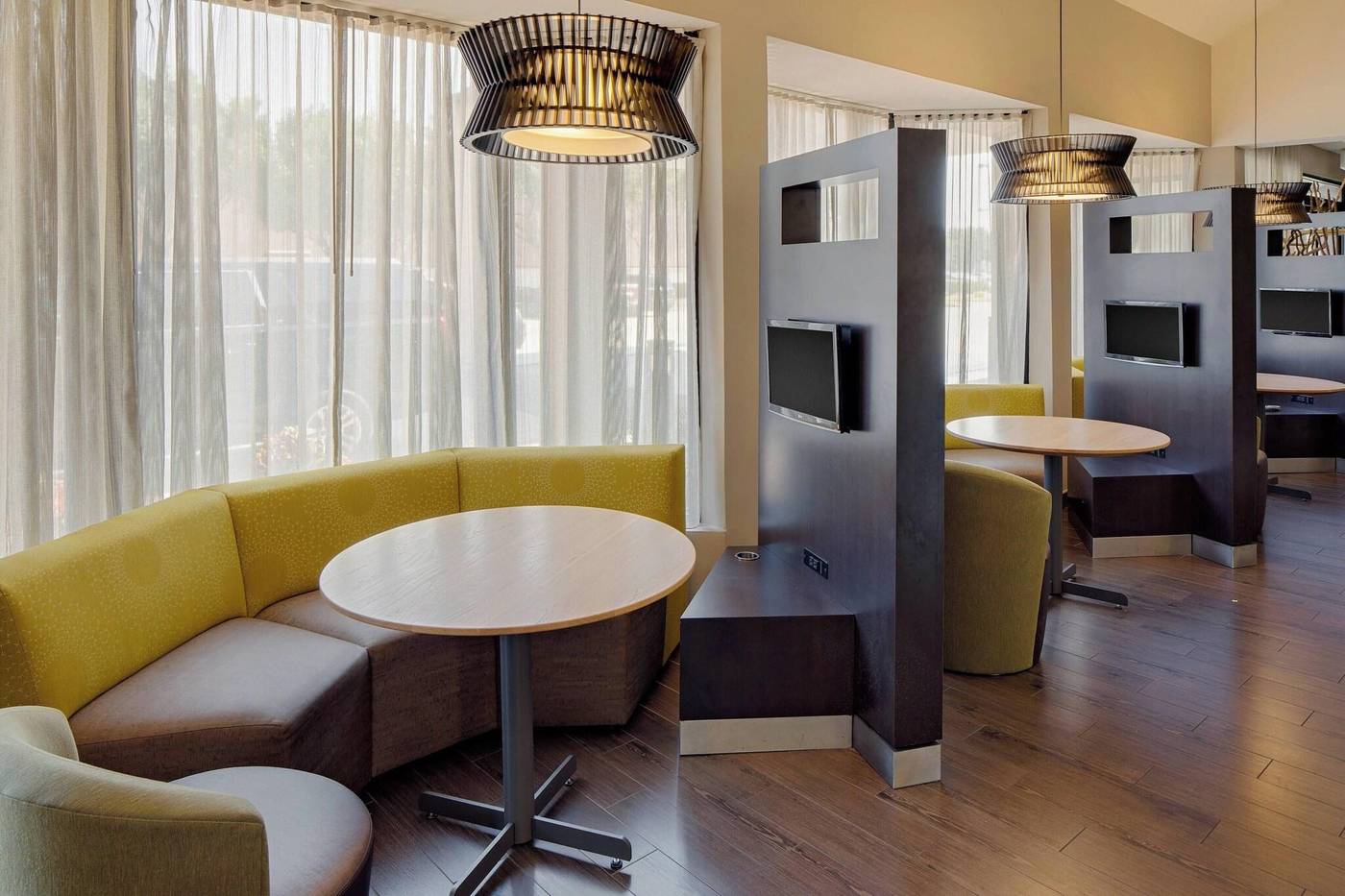 Courtyard By Marriott Houston Westchase-United States-Houston-Lobby-6