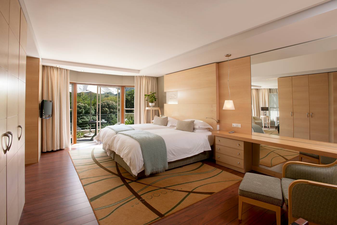 Vineyard-Hotel-Room-8