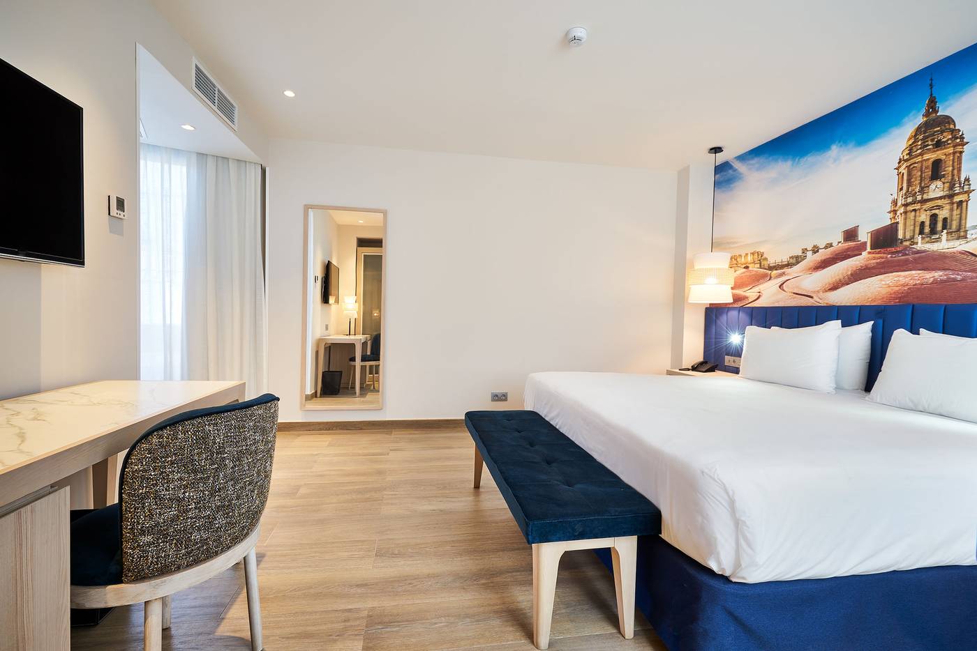 Eurostars-Astoria-Room-8