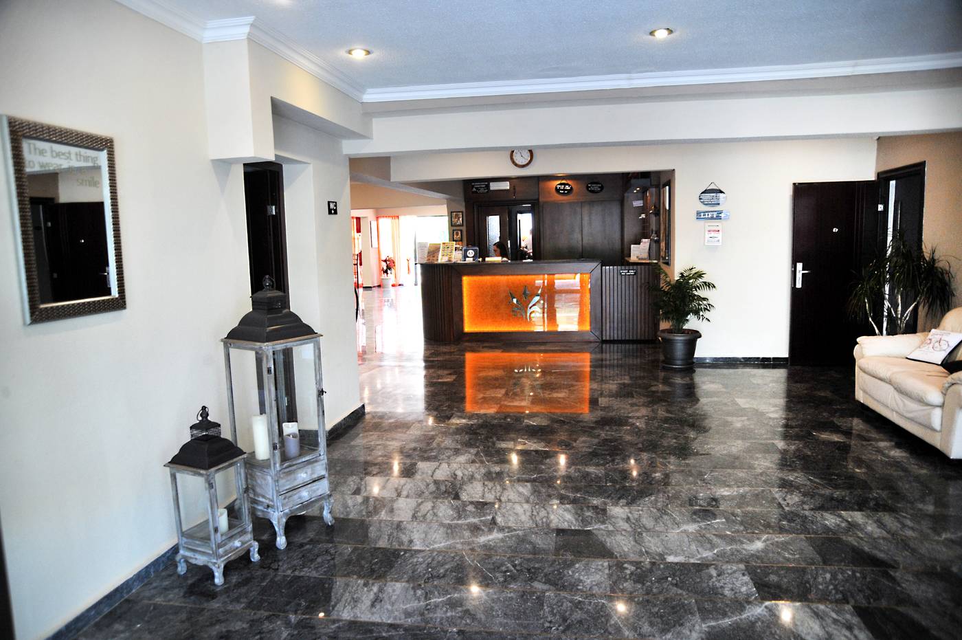 Santa-Marina-Hotel-Apartaments-Lobby-37