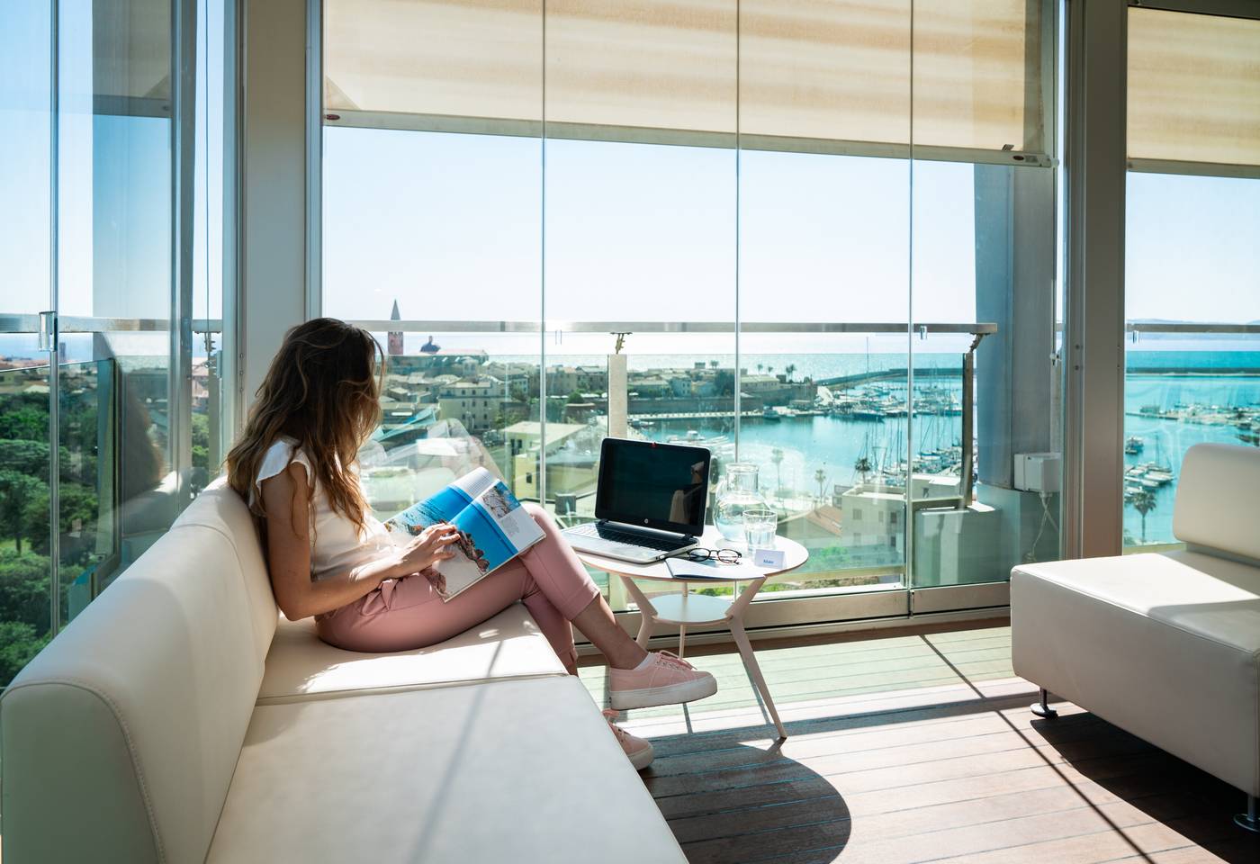 Hotel-Catalunya-Bar-52