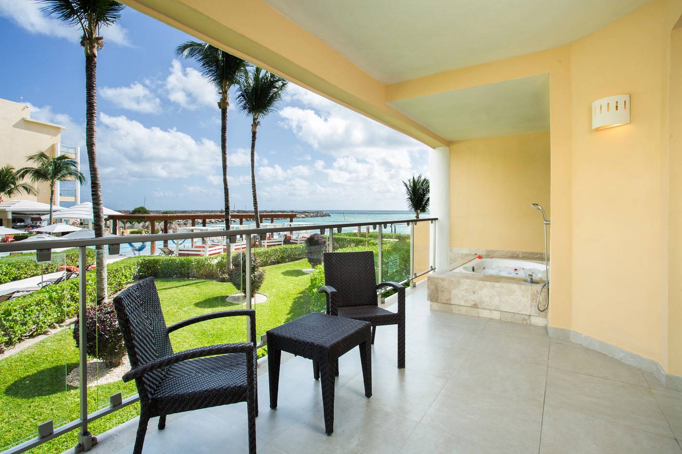 Dreams Jade Resort & Spa