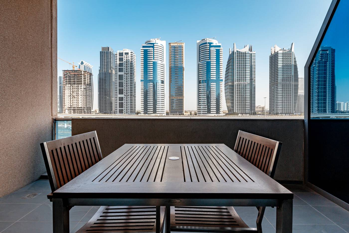 Radisson-Blu-Residence-Dubai-Marina-Room-3