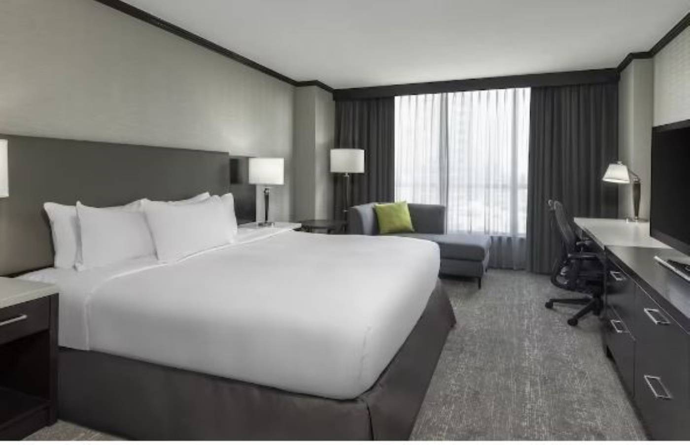 Hilton-Vancouver-Metrotown-Room-35