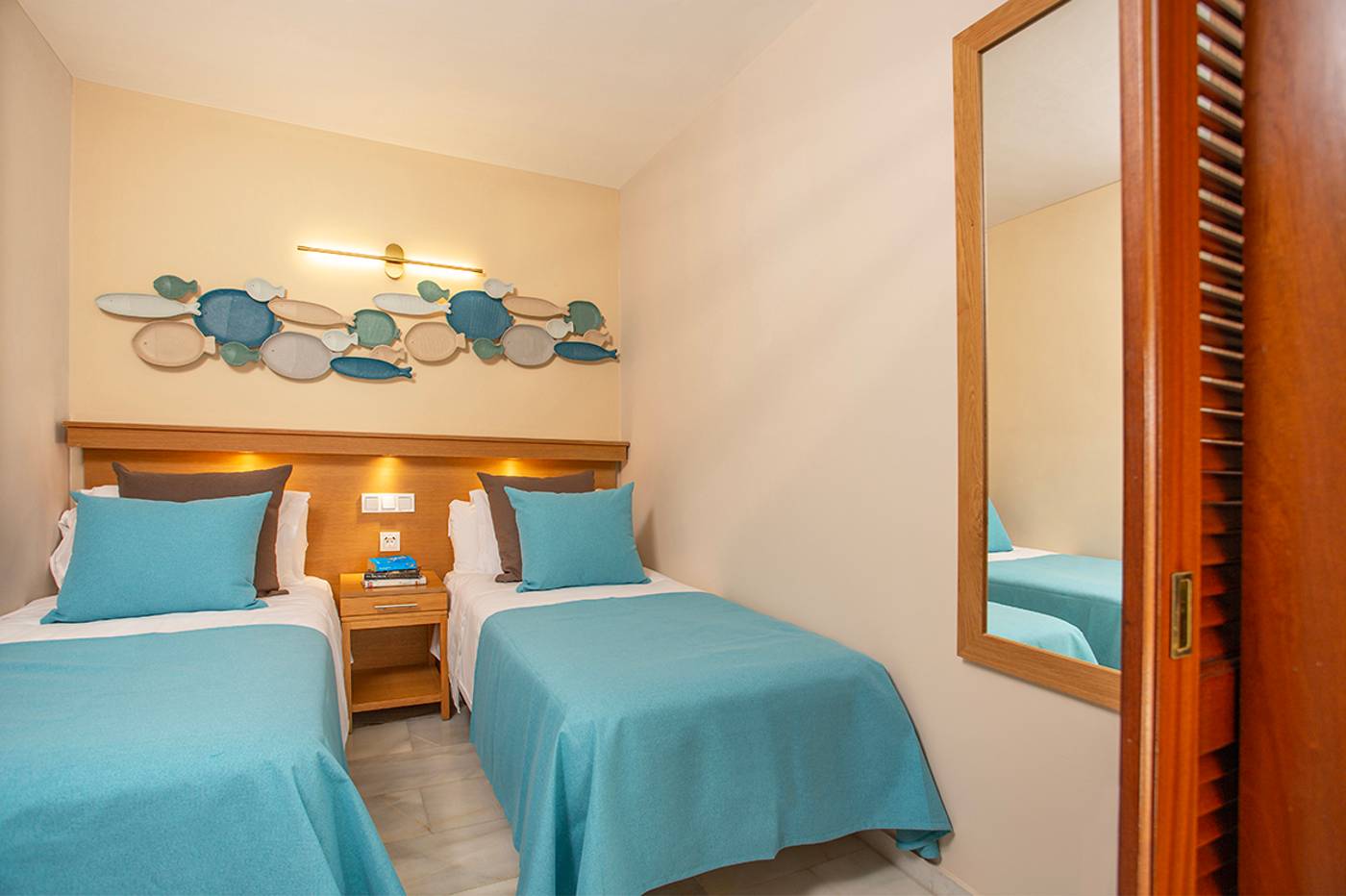 Sunset-Beach-Club-Room-26