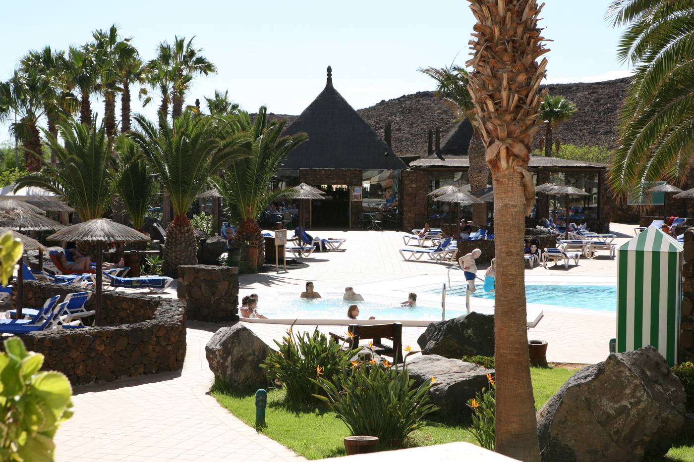 Beatriz-Costa-Teguise---Spa-Pool-8