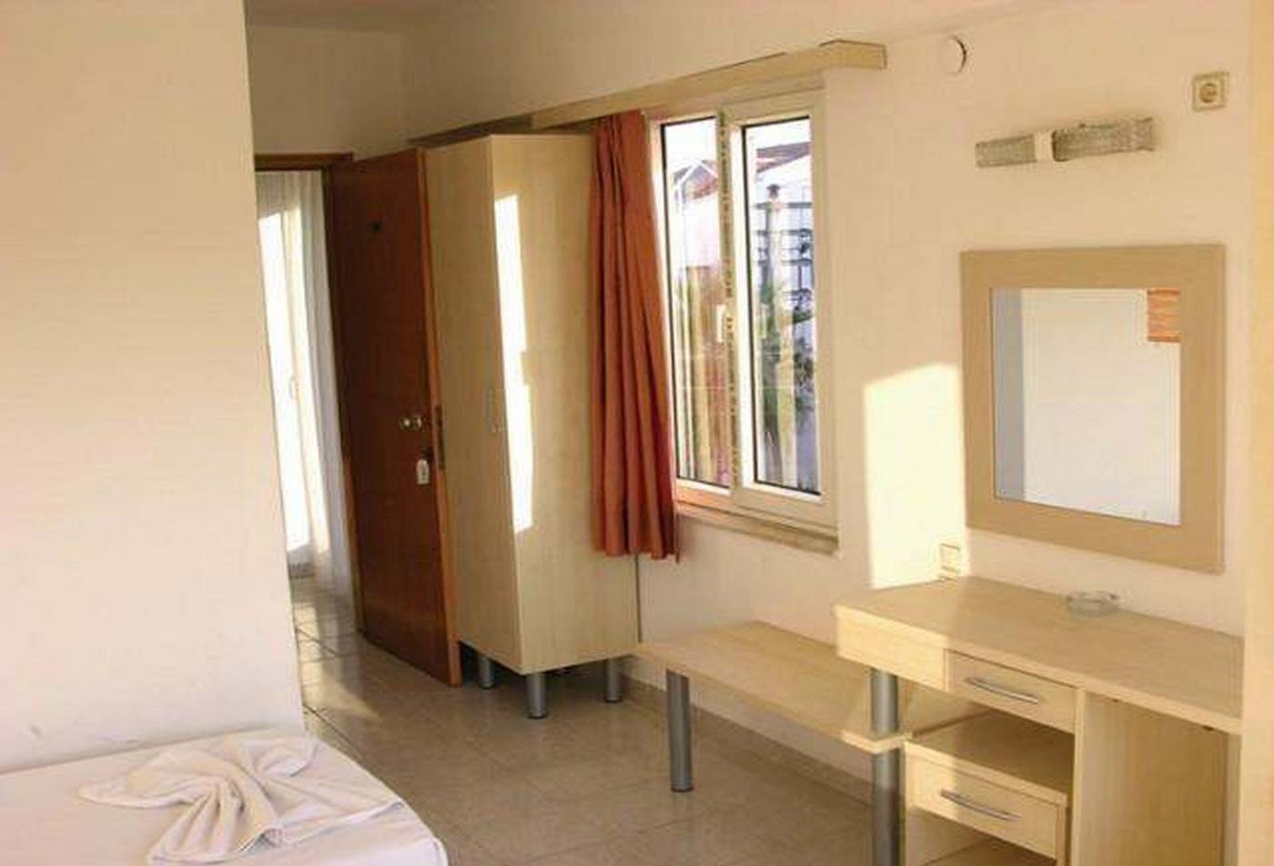 Golden-Star-Hotel-Room-11