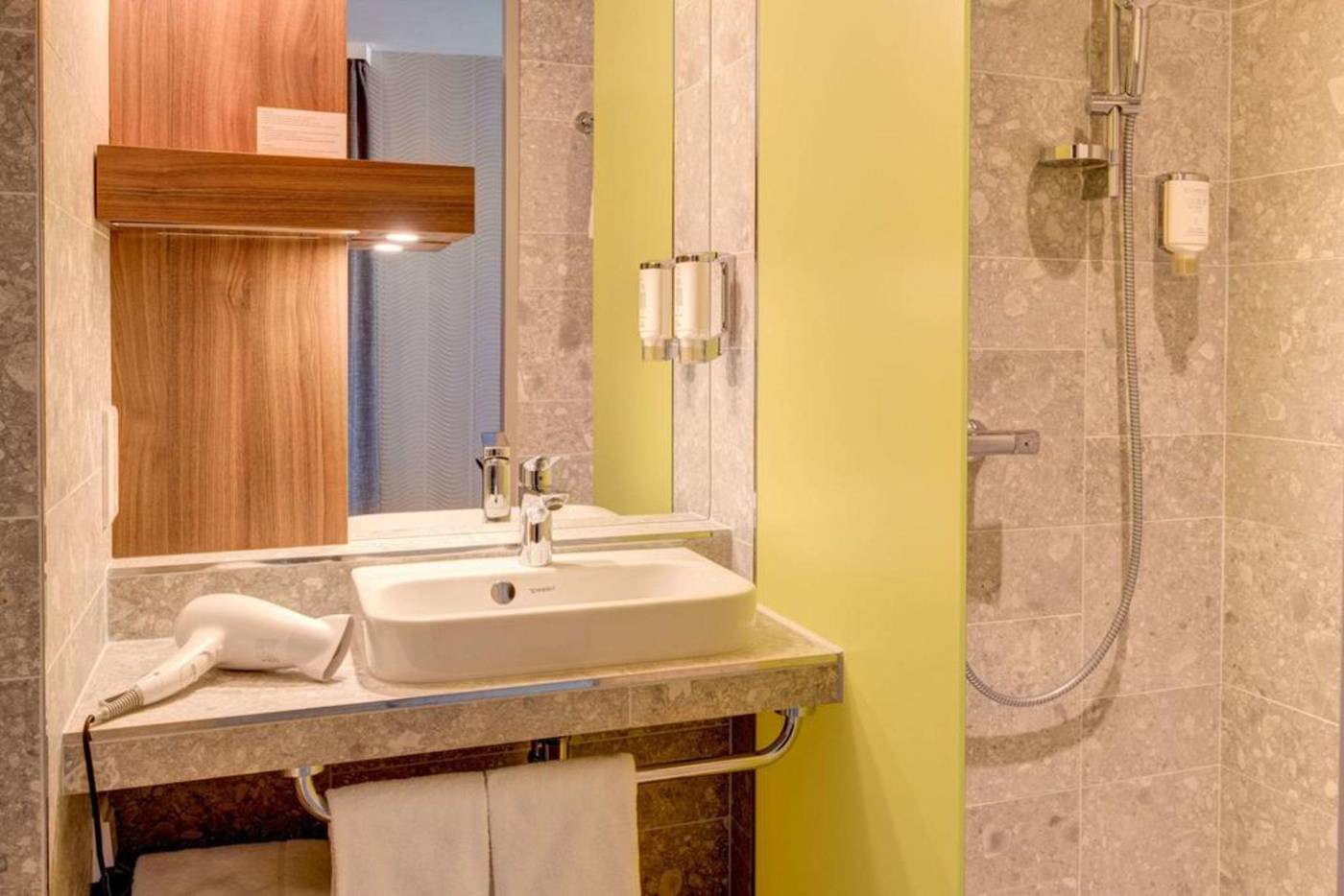 Hey-Lou-Hotel-Monheim-am-Rhein-Room-28