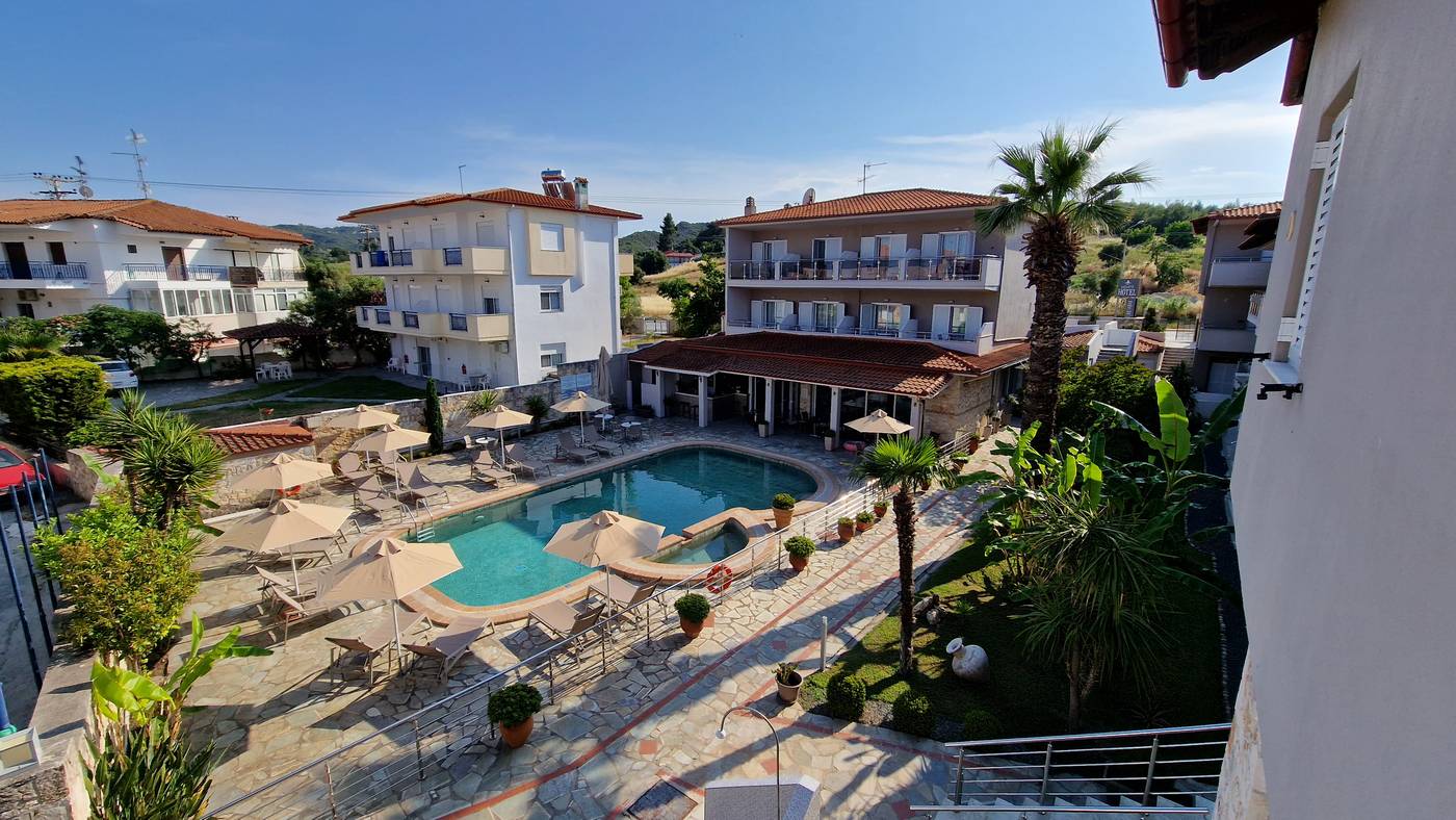 Sarantis-Hotel-General-view-1