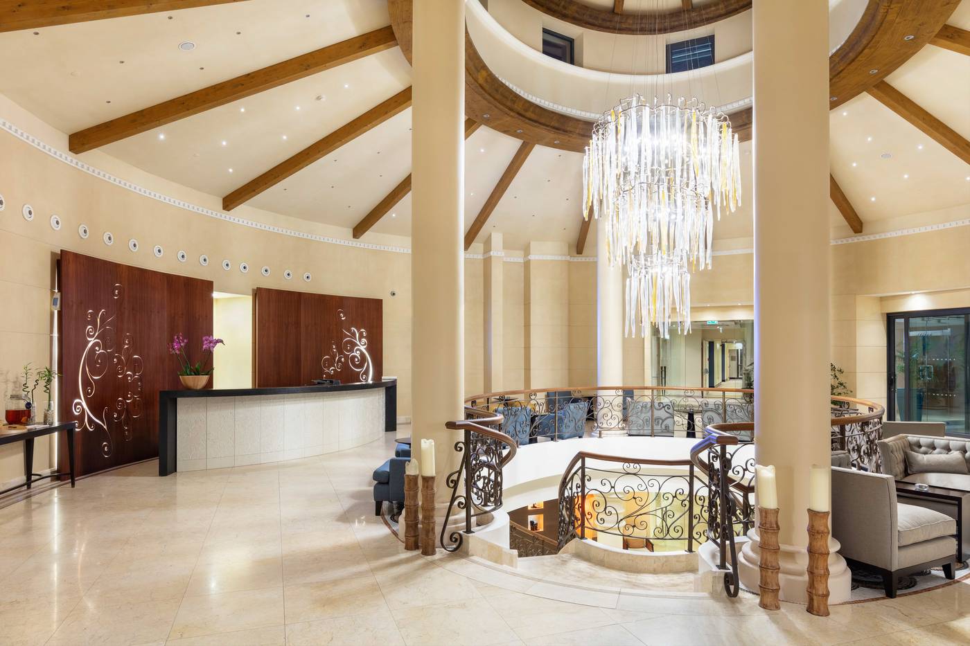 Cascade-Wellness---Lifestyle-Resort-Lobby-62
