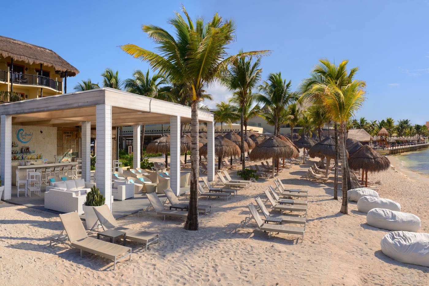 Catalonia-Riviera-Maya-All-Inclusive-Bar-61