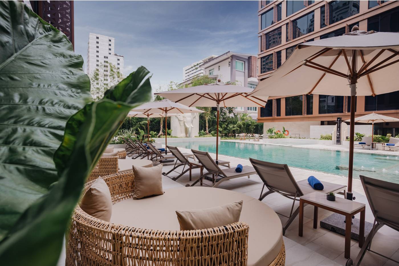 Nysa-Hotel-Bangkok-Sukhumvit-11-Pool-20