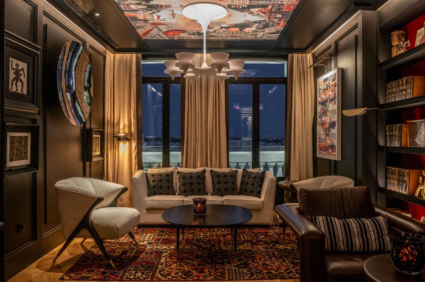 Hotel-Montera-Madrid--Curio-Collection-by-Hilton-Lobby-38