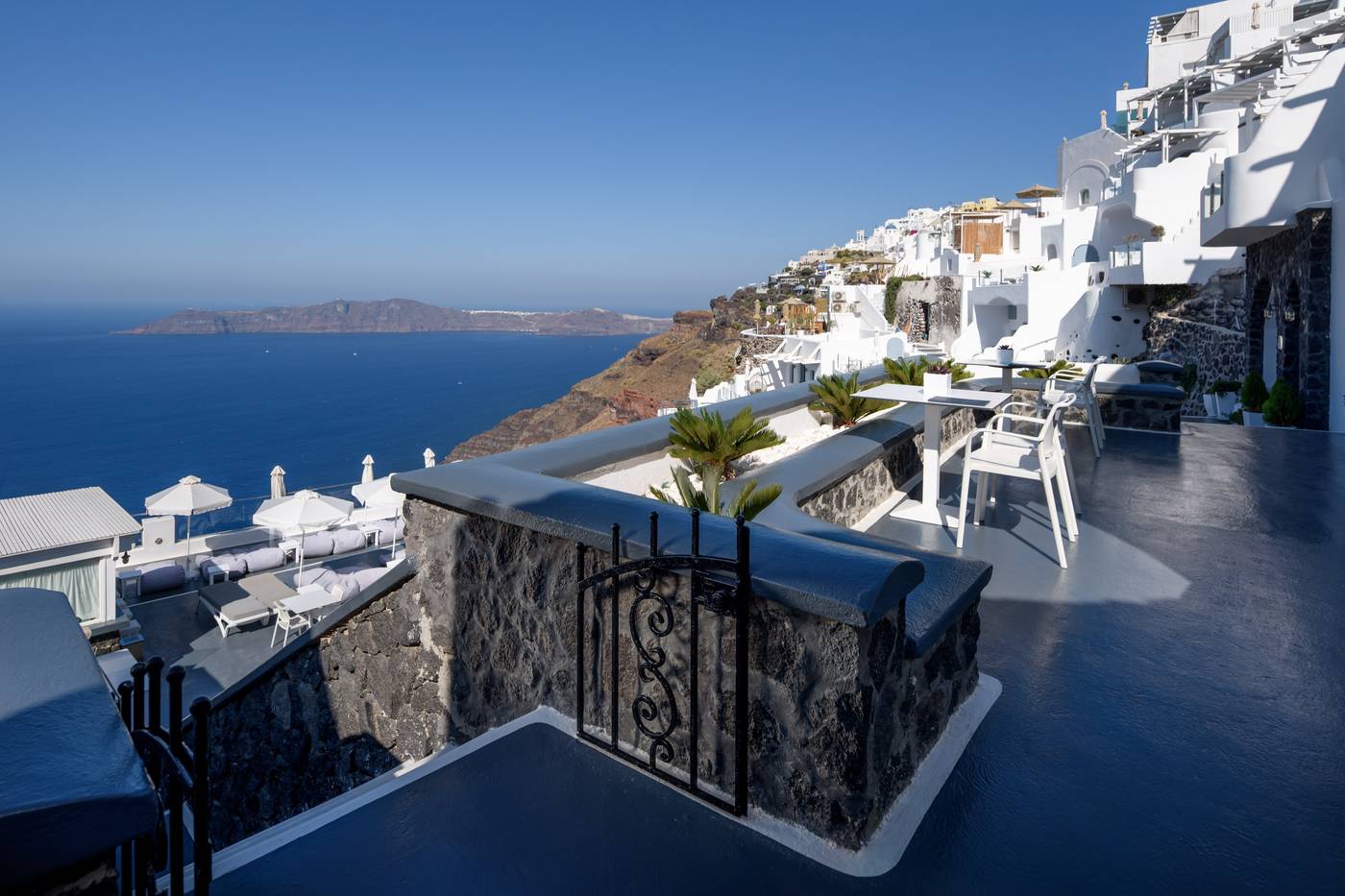 Pegasus-Suites---Spa-Terrace-60