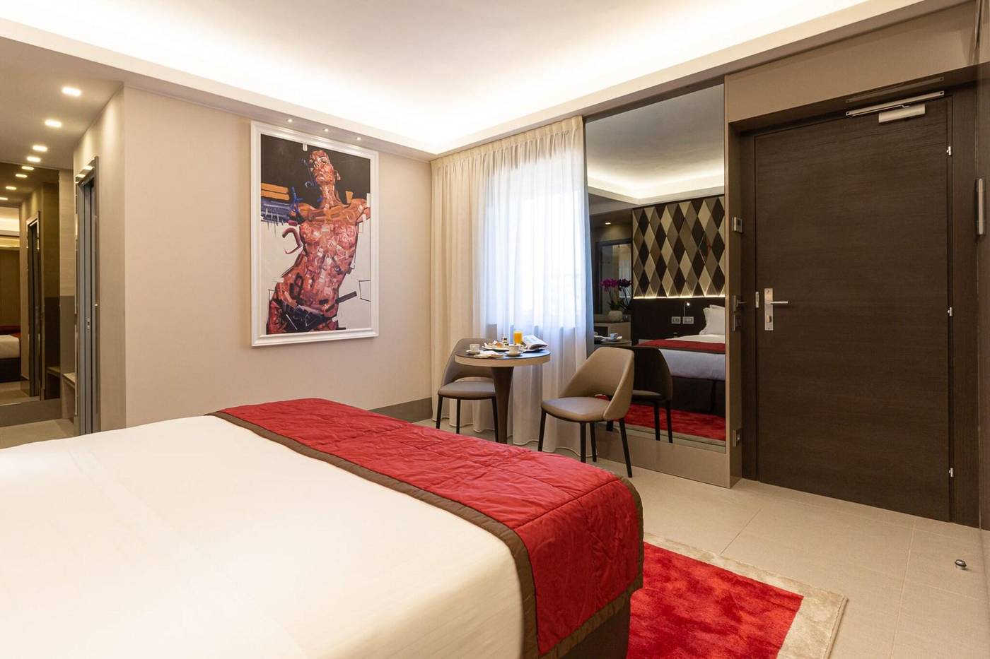 Harry-s-Bar-Trevi-Hotel---Restaurant-Room-25