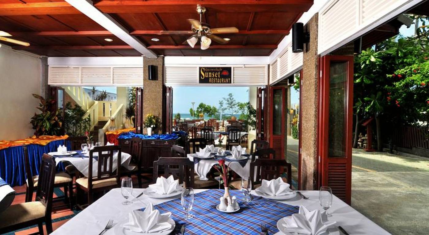 Karon-Princess-Hotel-Restaurant-7