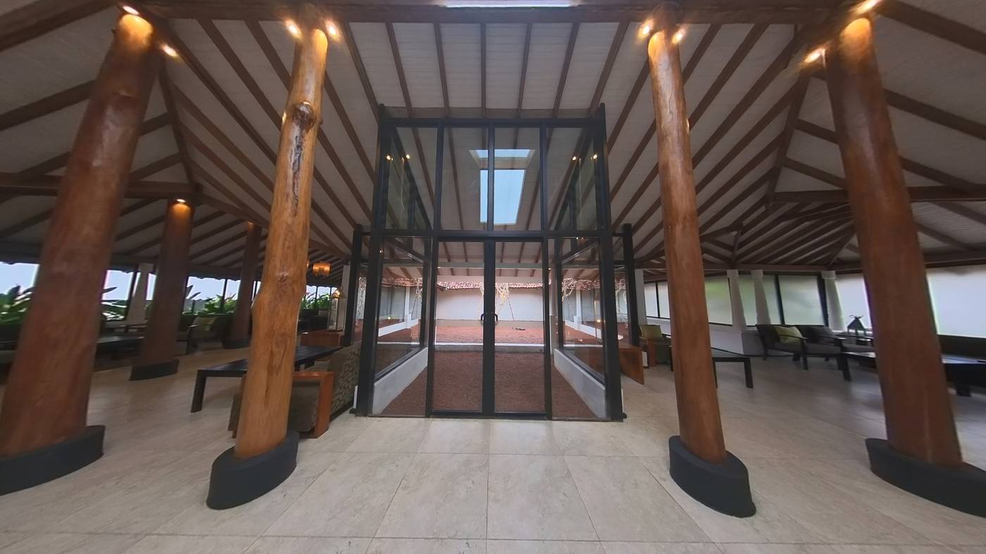 EKHO-Surf-Bentota-Bar-46